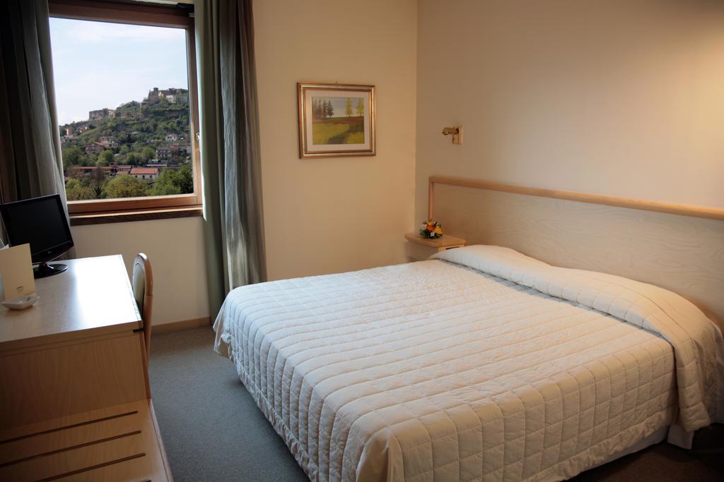 Hotel Bassetto Ferentino Zimmer foto